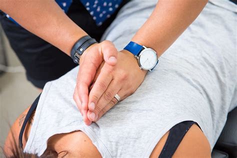 chiro essendon|chiropractor in caroline springs.